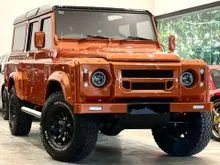 2011 Land Rover Defender 2.4 High Capacity with Custom Interior SUPERB CONDITION