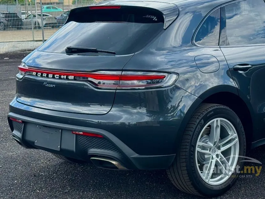 2022 Porsche Macan SUV