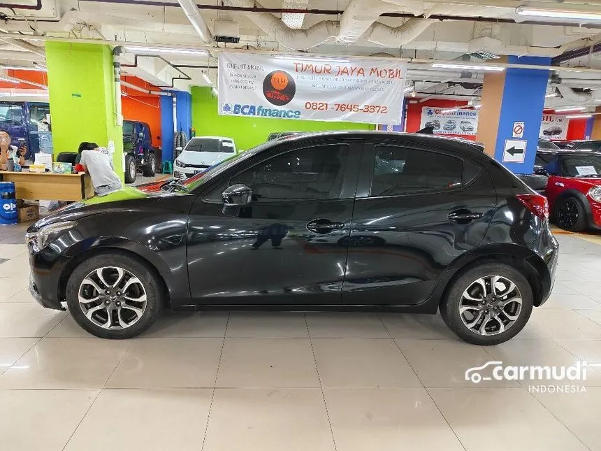 2015 Mazda 2 R Hatchback