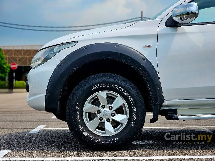 2017 Mitsubishi Triton VGT Dual Cab Pickup Truck