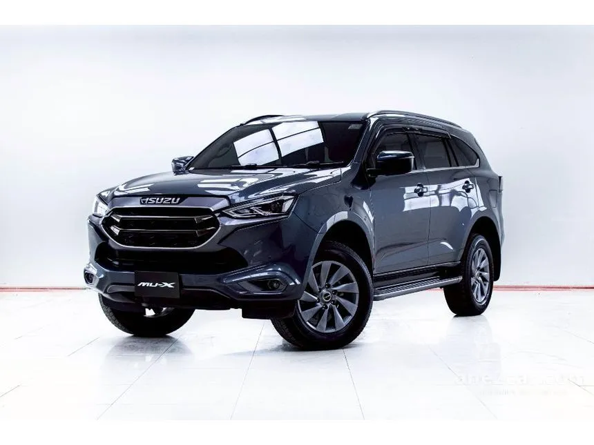 2023 Isuzu MU-X Ultimate SUV