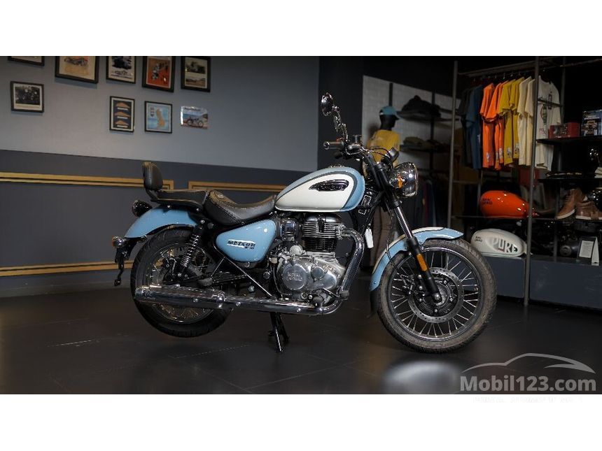 Jual Motor Royal Enfield Bullet 2024 350 0.3 di DKI Jakarta Manual ...