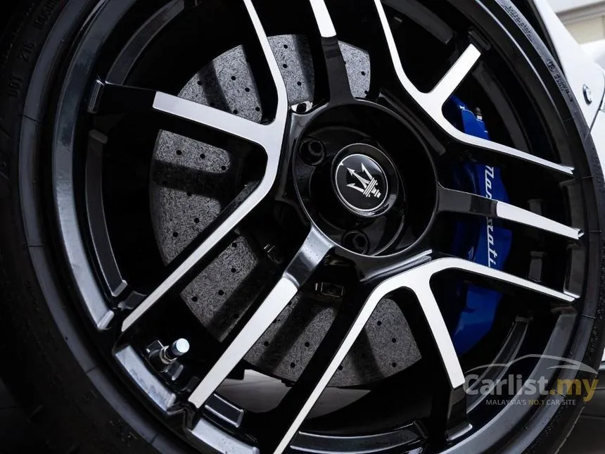 2023 Maserati MC20 Coupe