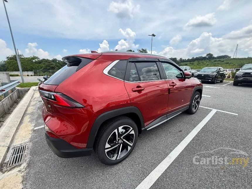 2026 Toyota Yaris Cross S SUV
