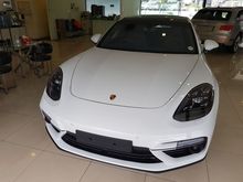 2016 Unreg Porsche Panamera 4.0 V8 Twin Turbo Full Spec Keyless Panaromic Roof sport chromo package