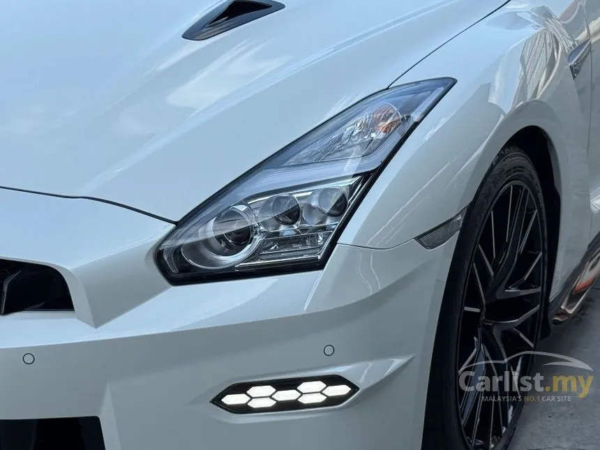 2024 Nissan GT-R Pure Edition Coupe