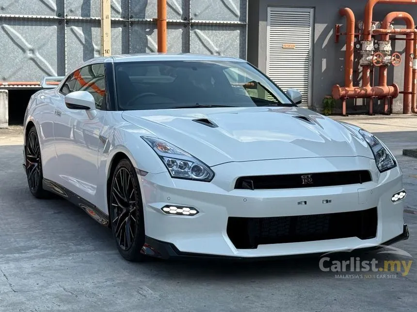 2024 Nissan GT-R Pure Edition Coupe