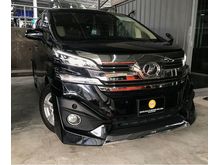2015 TOYOTA VELLFIRE MPV.