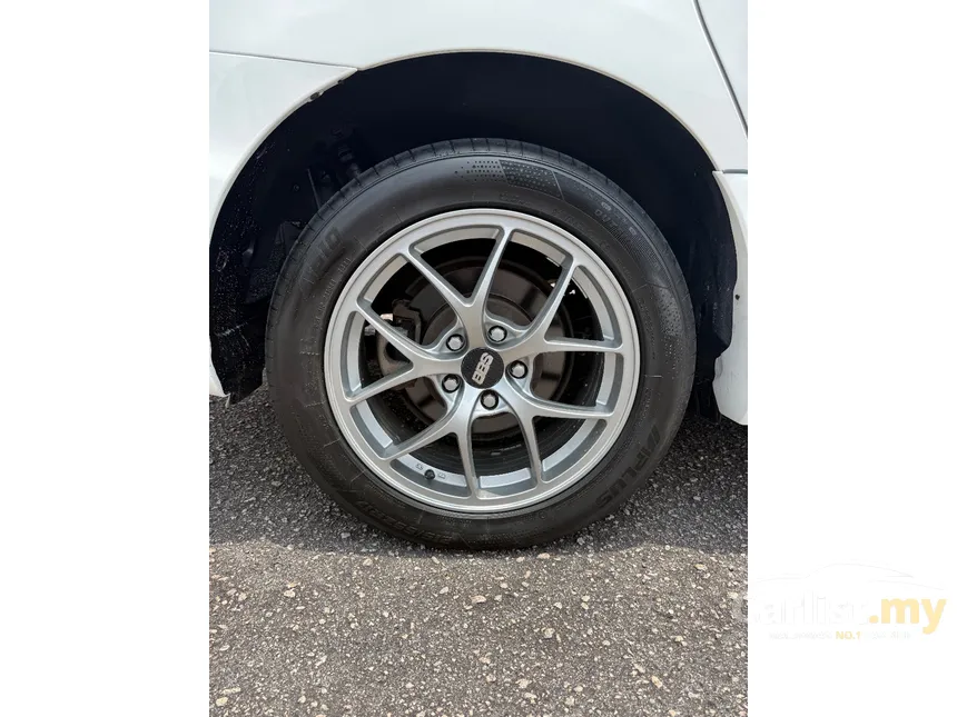 2010 Toyota Estima Aeras MPV