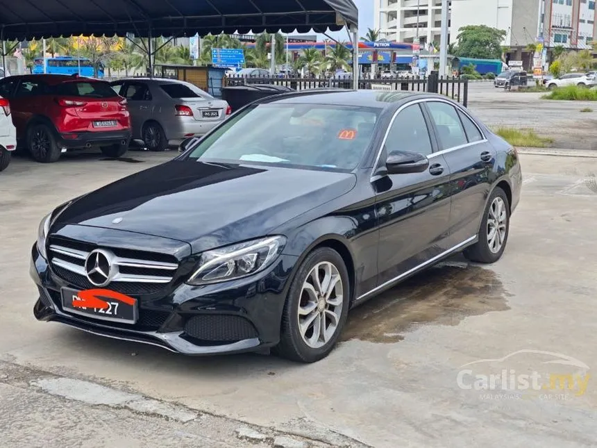 2015 Mercedes-Benz C200 AMG Line Sedan