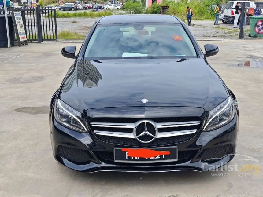 2015 Mercedes-Benz C200 AMG Line Sedan