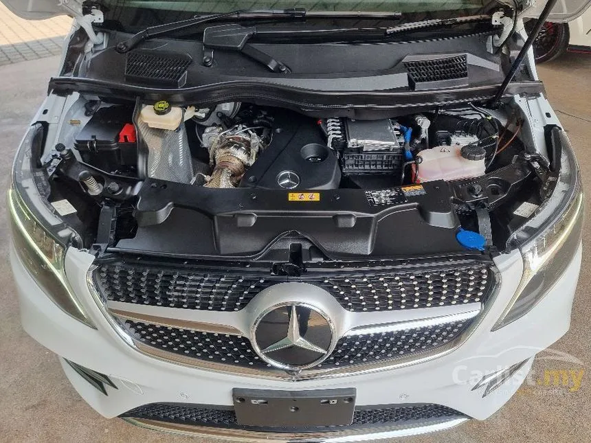 2023 Mercedes-Benz V220 D AMG Line Long MPV
