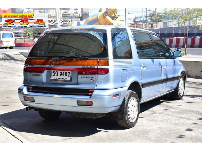 Mitsubishi space wagon 1994