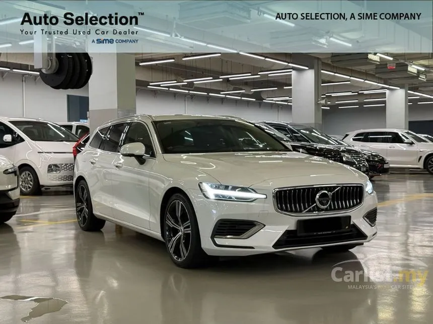 2022 Volvo V60 Recharge T8 Ultimate PHEV Wagon