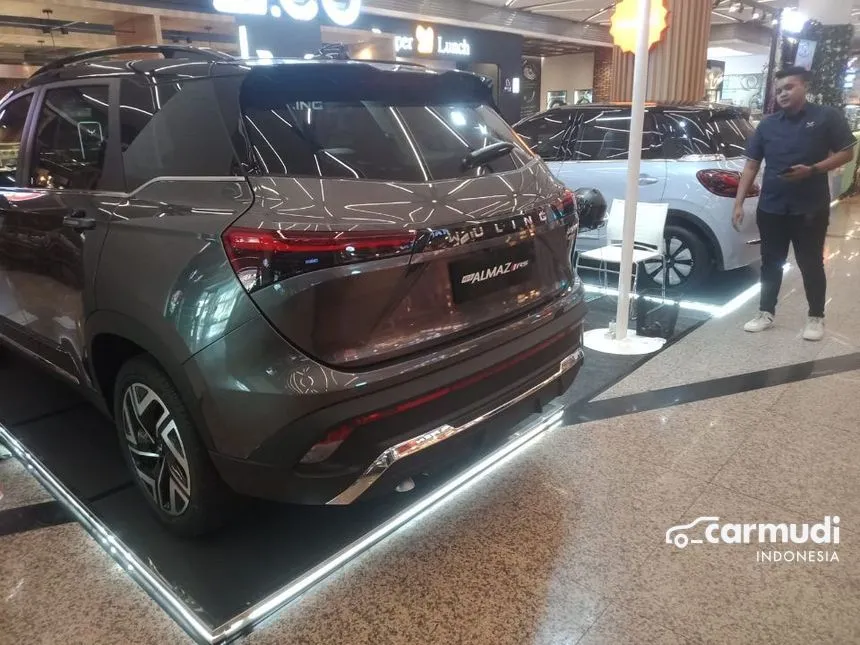 2024 Wuling Almaz RS Pro Wagon