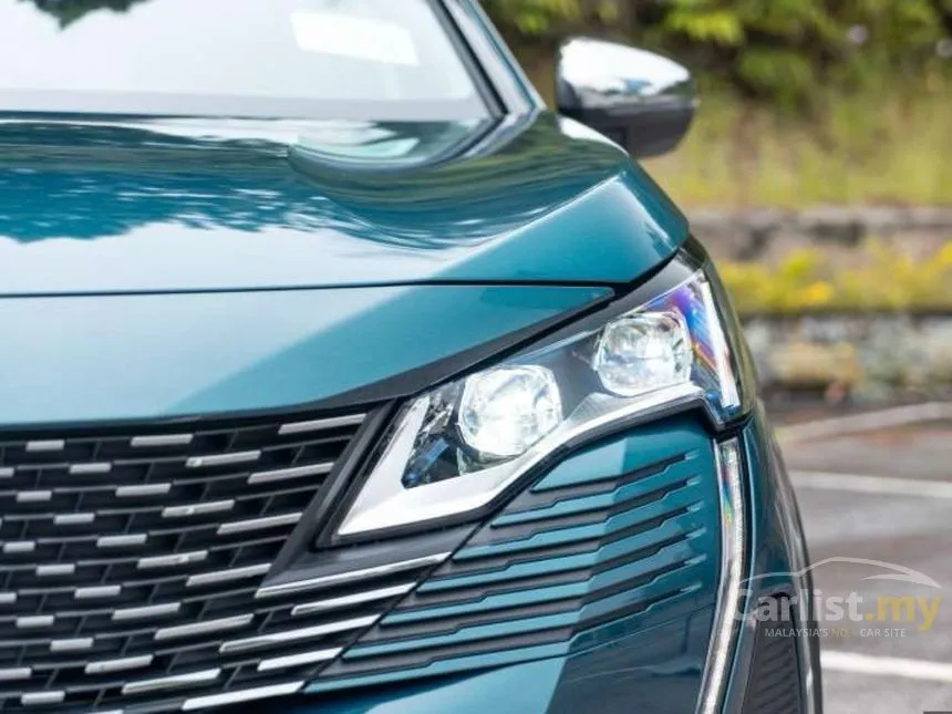 2025 Peugeot 5008 Allure SUV