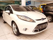 Ford Fiesta Sporty S AT ISTIMEWA MURMER Spt Baru LOW KM