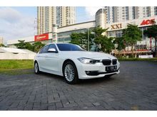 2015 BMW 320i 2.0 AT Luxury Sedan Putih Surabaya