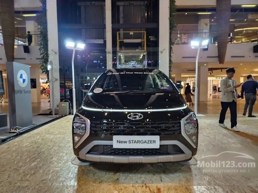 Jual Mobil Hyundai Stargazer 2024 Prime 1.5 di Banten Automatic Wagon Hitam Rp 259.000.000