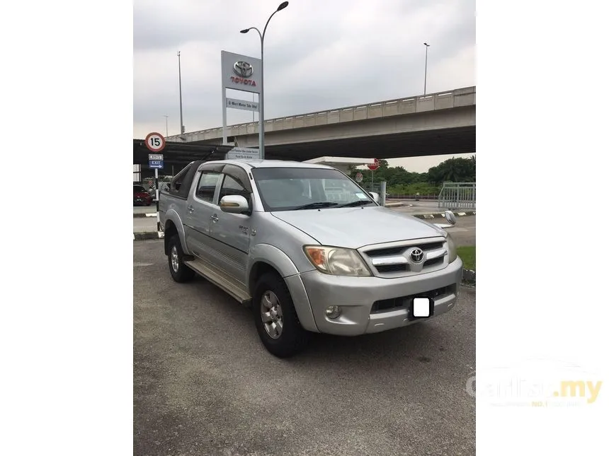 2006 Toyota Hilux G Dual Cab Pickup Truck