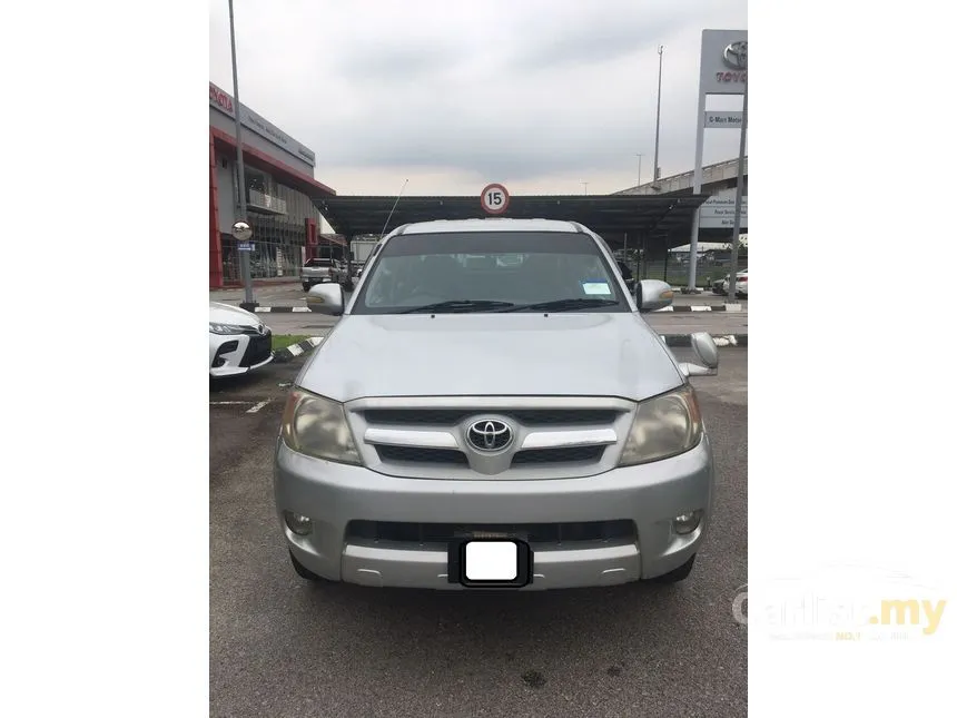 2006 Toyota Hilux G Dual Cab Pickup Truck