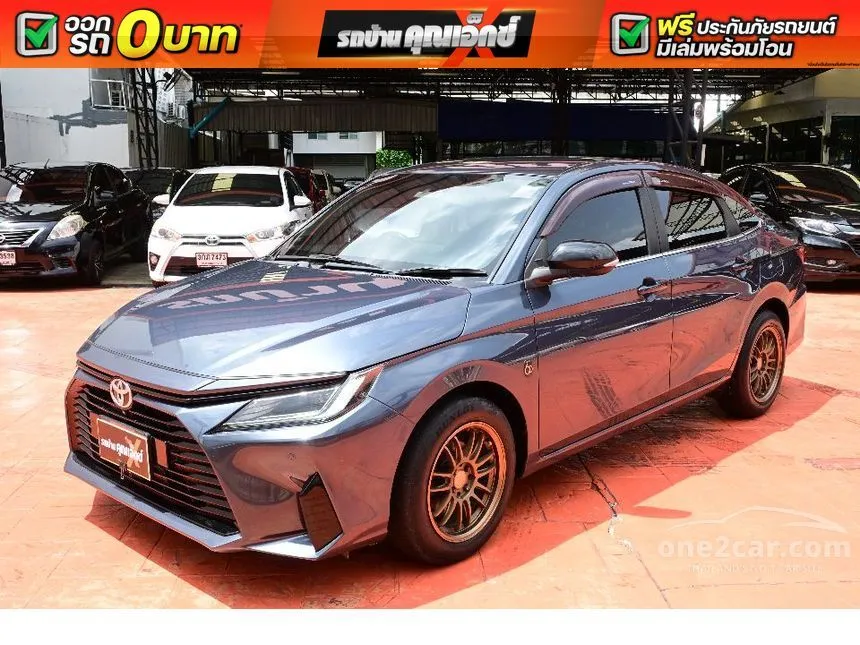 2022 Toyota Yaris Ativ Premium Luxury Sedan