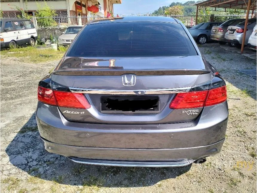 2016 Honda Accord VTi-L Sedan