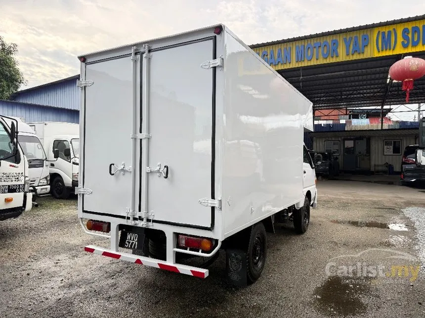 2011 Inokom Lorimas AU26 Lorry
