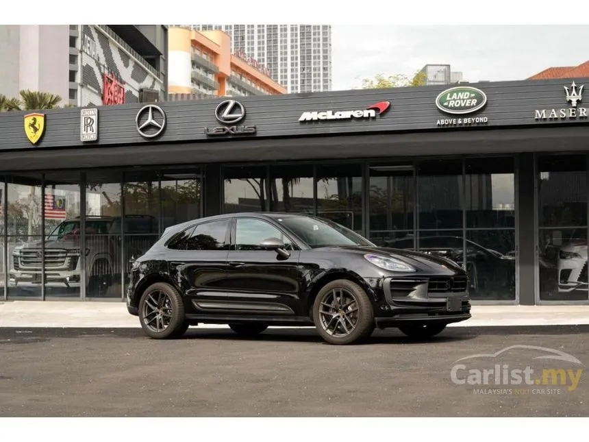 2022 Porsche Macan SUV