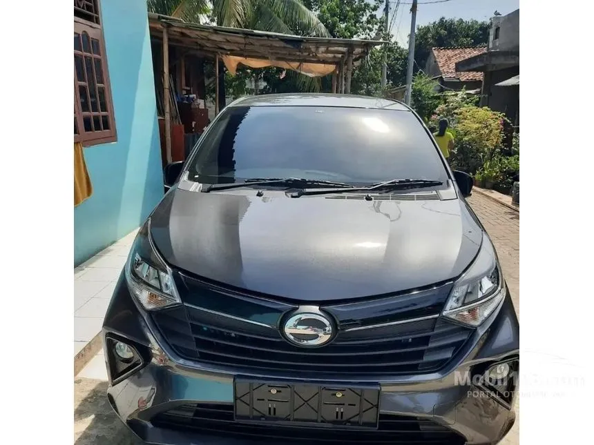 Jual Mobil Daihatsu Sigra 2024 R 1.2 di Banten Automatic MPV Abu