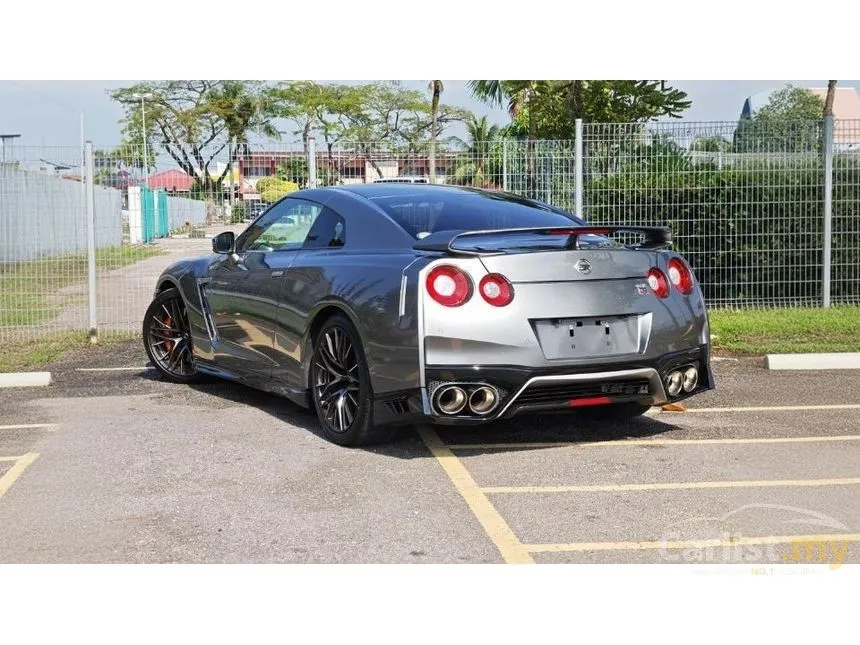 2021 Nissan GT-R Coupe
