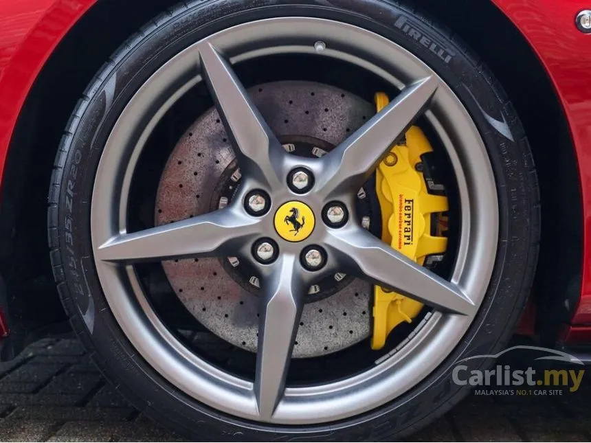 2022 Ferrari F8 Spider Convertible