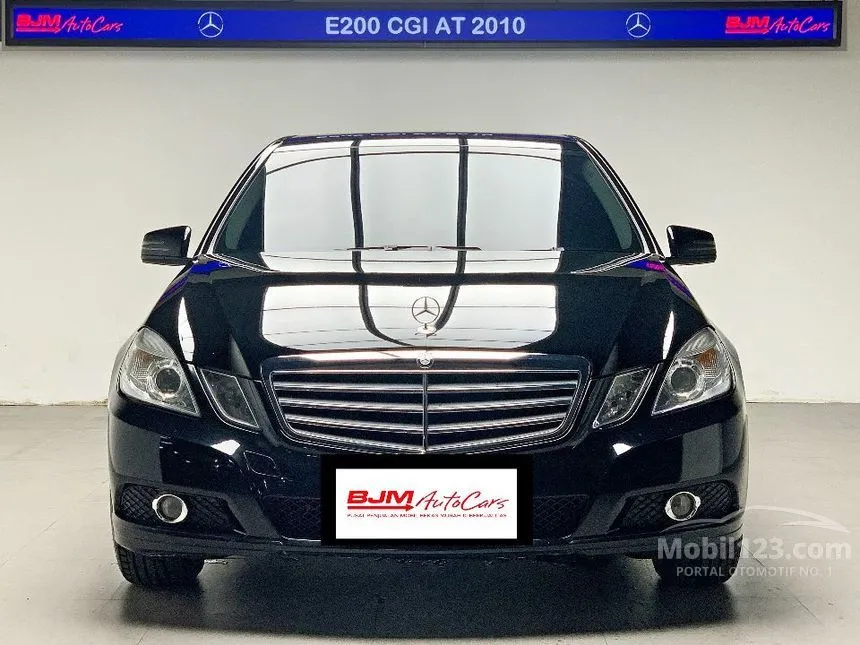 2010 Mercedes-Benz E200 CGI Sedan