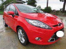 2013 Ford Fiesta 1.6 Sport Hatchback 6 SPEED AUTO ONE LADY OWNER SERVICE ON TIME ACCIDENT FREE HIGH LOAN TIP TOP CONDITION MUST VIEW