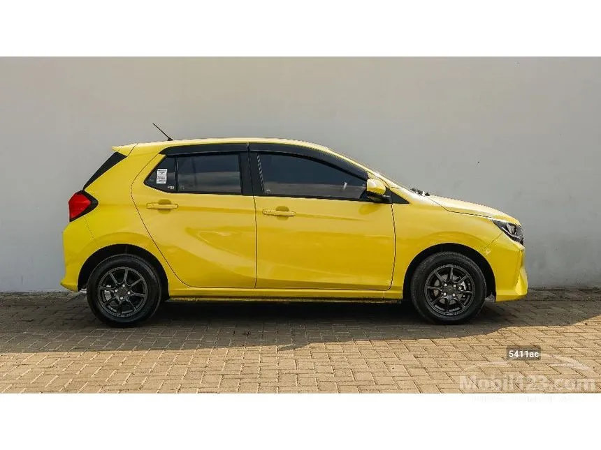 2024 Daihatsu Ayla R Hatchback