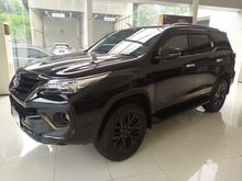 Toyota Fortuner 2.4 TRD HITAM