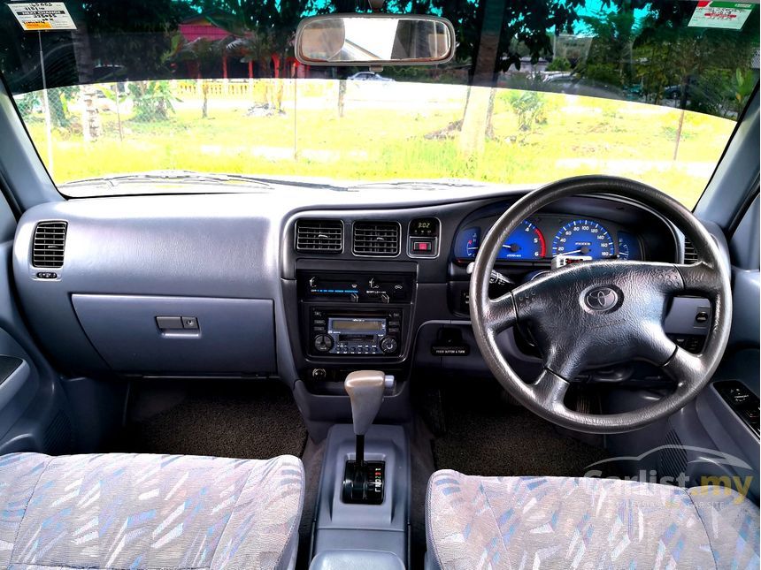 Toyota Hilux 2004 SR Turbo 2.5 in Selangor Automatic 