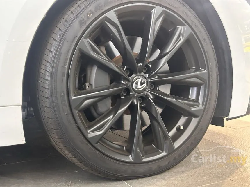 2022 Lexus IS 300 F Sport Sedan