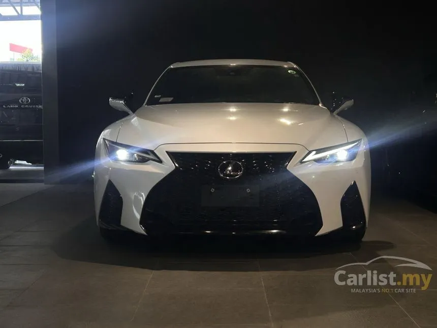 2022 Lexus IS 300 F Sport Sedan