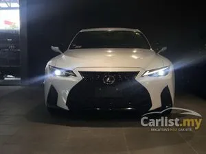 2022 Lexus IS 300 2.0 F Sport (Black Interior)