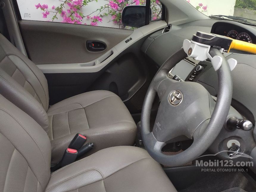 Jual Mobil  Toyota  Yaris  2010  E  1 5 di DKI Jakarta 