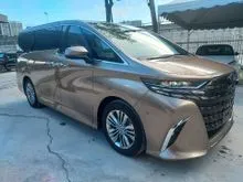 2023 Toyota Alphard 2.5 FACELIFT/Twin Sun Roof/HEAD UP DISPLAY/Digital Inner Mirror/Roof Monitor/Wireless Charger/360 CAM/DIM/BSM/UNREG