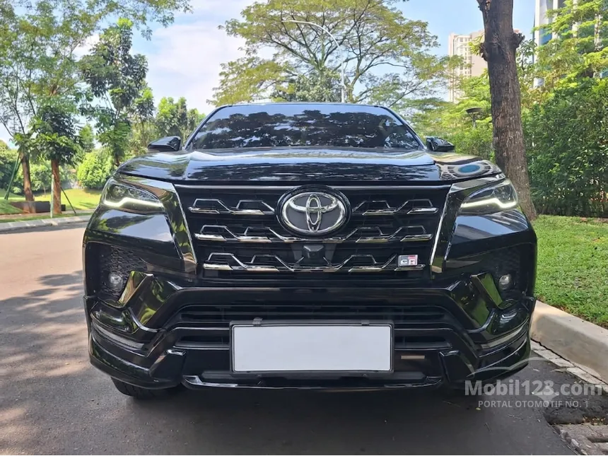 2023 Toyota Fortuner GR Sport 4X2 SUV