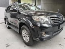2013 Toyota Fortuner 2.7V SUV (P) A/T-  2.7L Petrol Engine, SUV for Family Use, Original Paint, Accident Free, No Flood Damage, Well Maintained