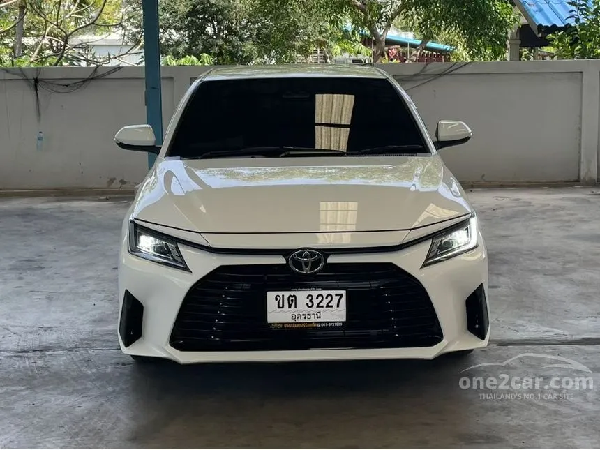 2023 Toyota Yaris Ativ Smart Sedan