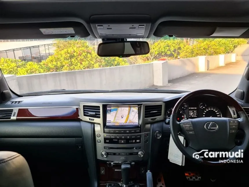 2014 Lexus LX570 SUV
