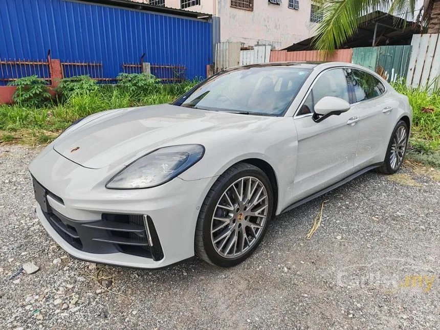 2024 Porsche Panamera Hatchback
