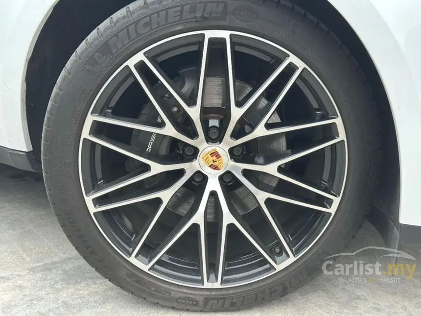 2022 Porsche Macan SUV
