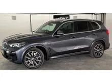 Limited time 2-31 December 5-year warranty, price is negotiable, car in good condition, low mileage, no accidents, well maintained regular m