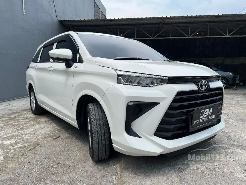 Jual Mobil Toyota Avanza 2021 E 1.3 di Jawa Timur Manual MPV Putih Rp 190.000.000